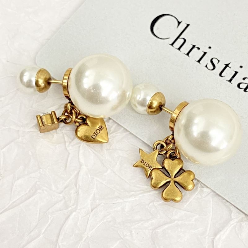 chr1st1an D10r earrings